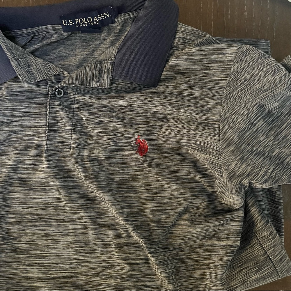 Men's Medium Shirt Bundle! 2 for 10! - Picture 3 of 9